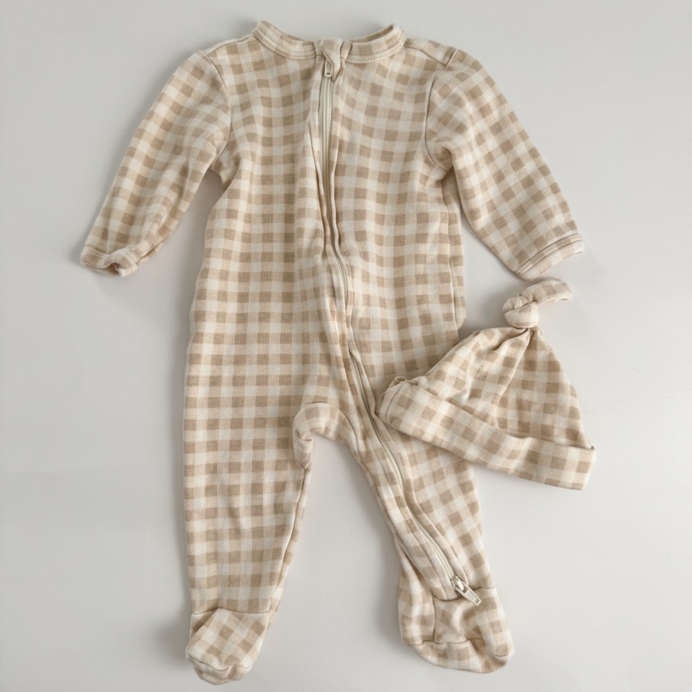Rabbit + Bear organic gingham footie w/hat 0-3m